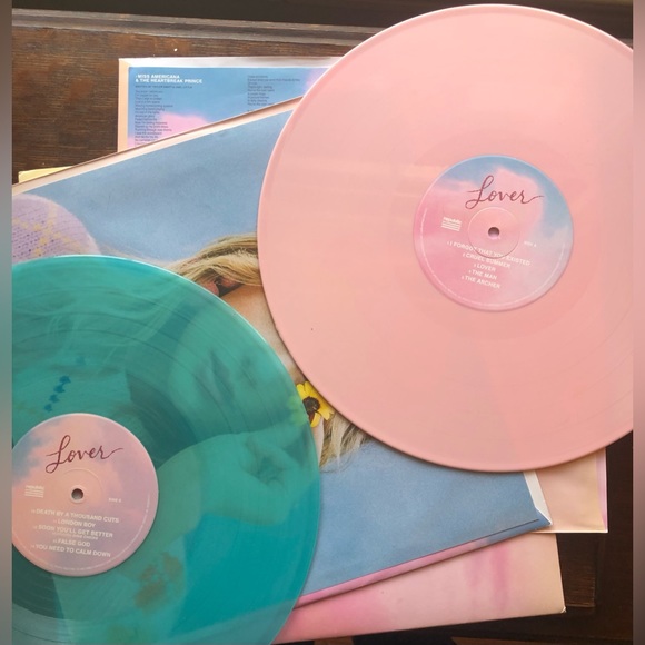 Taylor Swift Lover vinyl - Picture 3 of 6